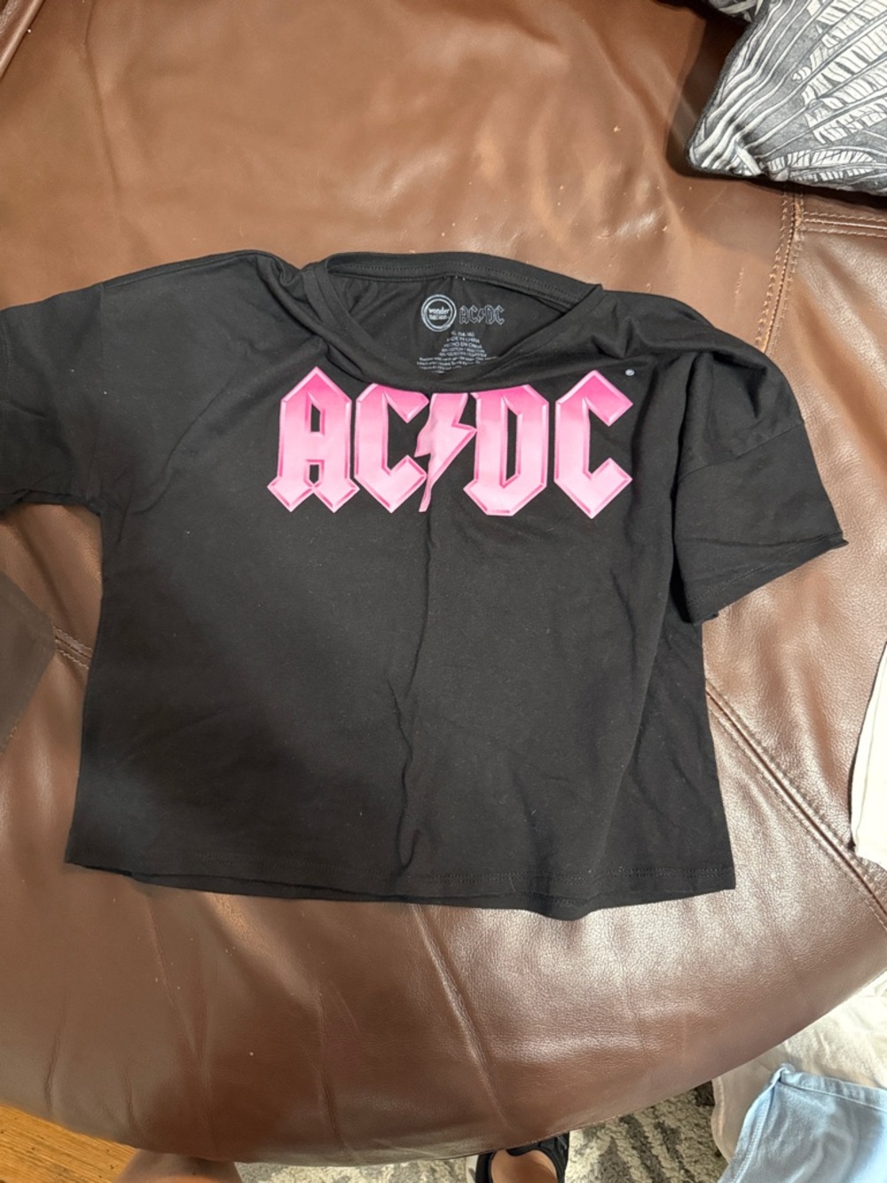 wonder nation crop Black Tee with Pink AC/DC Logo
